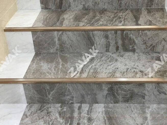 Nẹp cầu thang inox