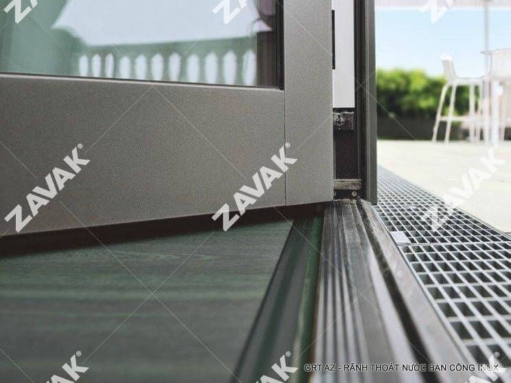 Làm rãnh thoát nước
