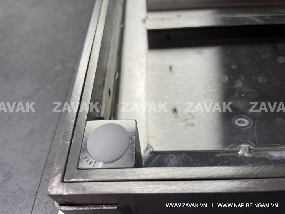 Nút bịt nhựa nắp bể ngầm inox zavak