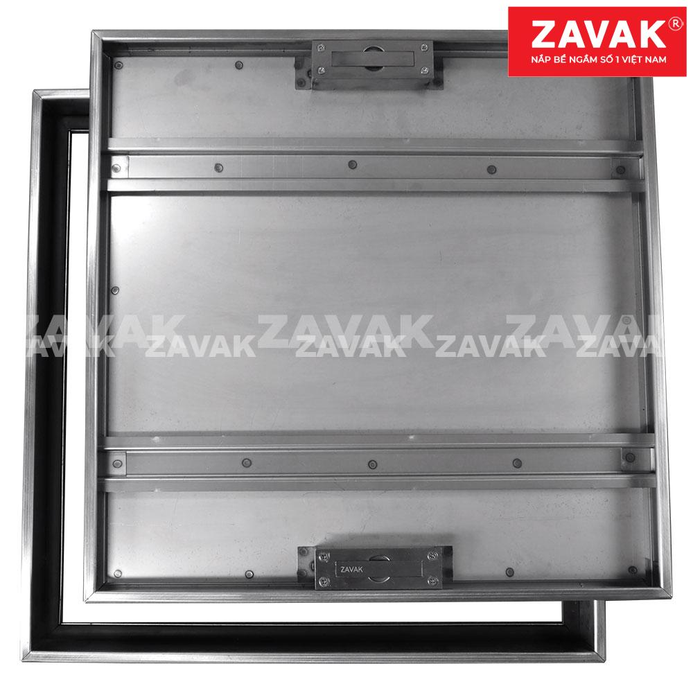 Nắp bể nước ngầm lát gạch trong nhà Zavak MHI